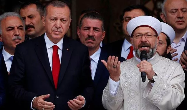 AKP hükümetinin dine verdiği zararı Erbaş itiraf etti