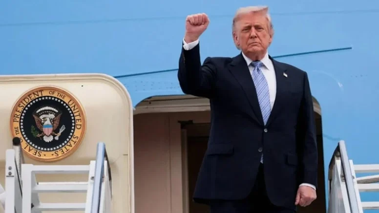 Çin tarafının Trump’a hediye ettiği elektronik eşyalar Air Force One uçağına alınmadı!